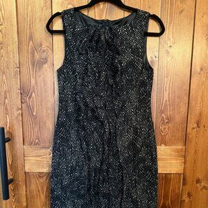Ann Taylor Knee‑Length Ruffled Front Tank Dress Size 6